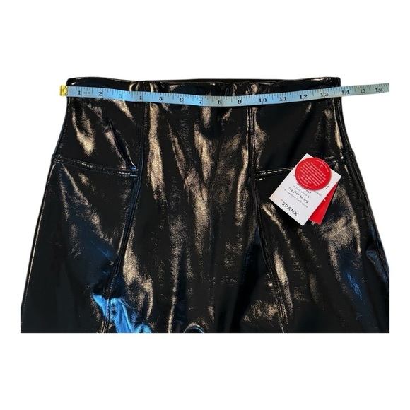 SPANXshape Faux Leather Patent Leggings Pull On Black Ankle Pants Size M NEW - Picture 5 of 13